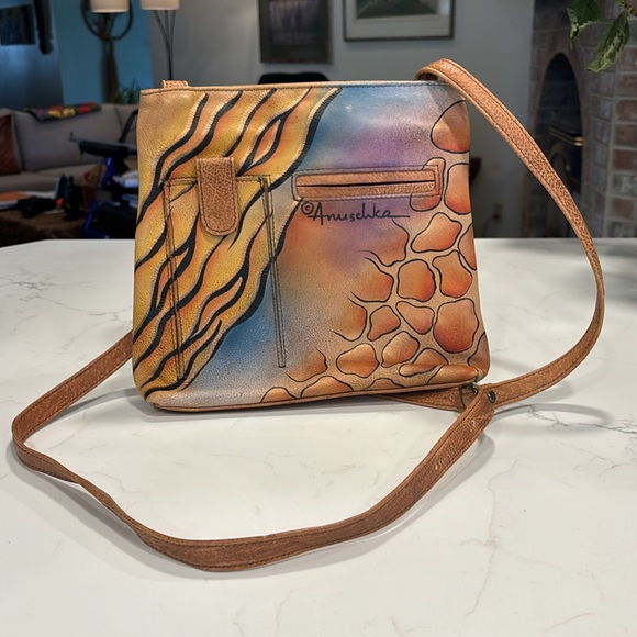 Anuschuka CrossBody NWOT Handpainted purse. - Picture 3 of 8